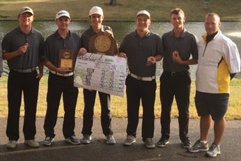 Five male golf players with awards and coach Huber