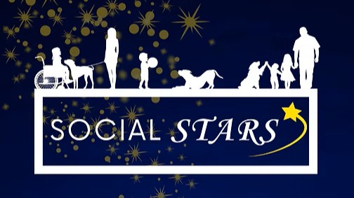 Qc social stars logo featuring silhouettes of dogs and people.